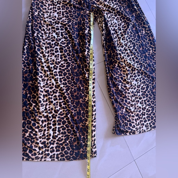 Plus Size Women’s sleeveless Leopard Print Jumpsuit size 3X pre-owned wide leg - Picture 8 of 16